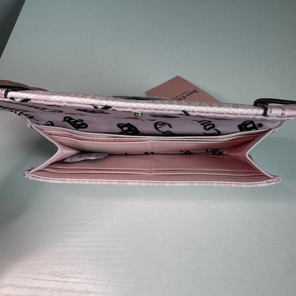 Juicy Couture Pink Wallet – Heart Logo, Fold Over Designer Wallet - Picture 5 of 5